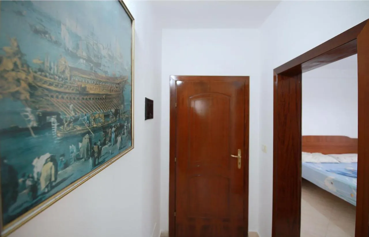 Real Hotel Durres 3*,  Albania