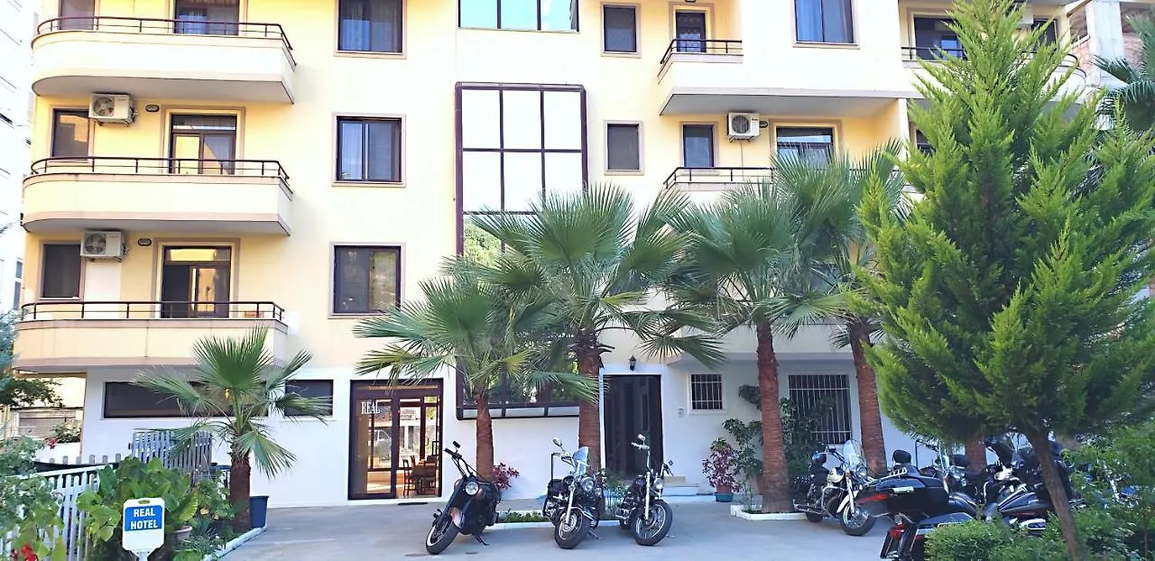 Real Hotel Durres 3*,  Albania